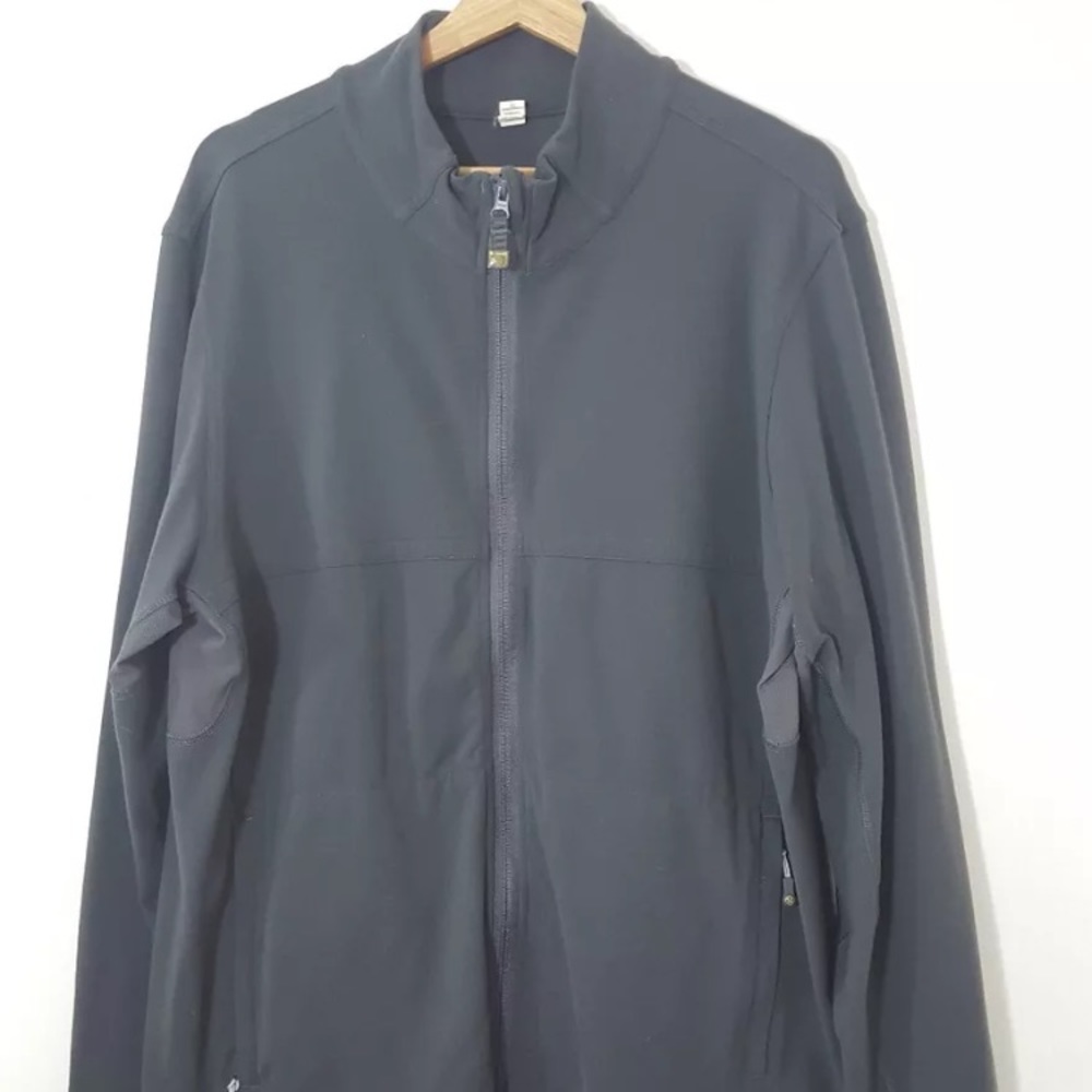 Men’s XL lululemon sweatshirt